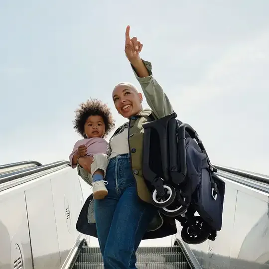 Reisen mit Baby: Welche Reiseausstattung sich für den Urlaub wirklich lohnt